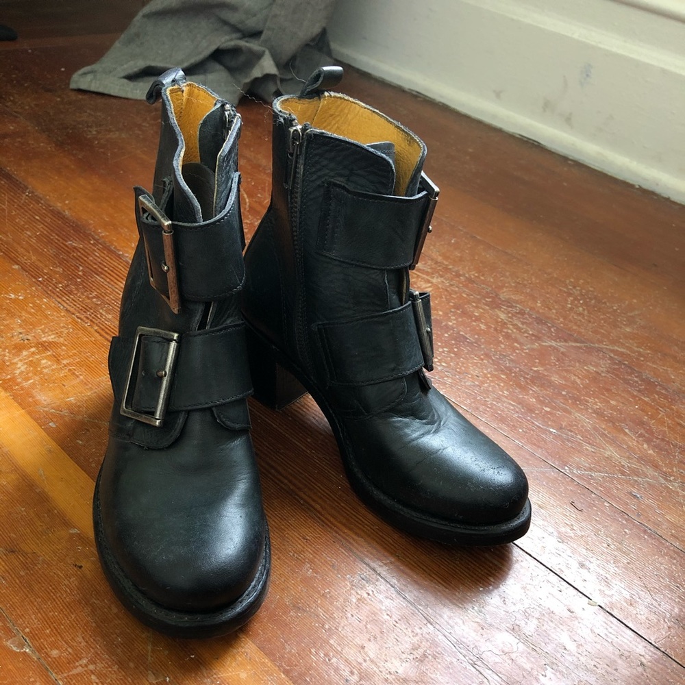 Frye Leather Heeled boots - rarely worn